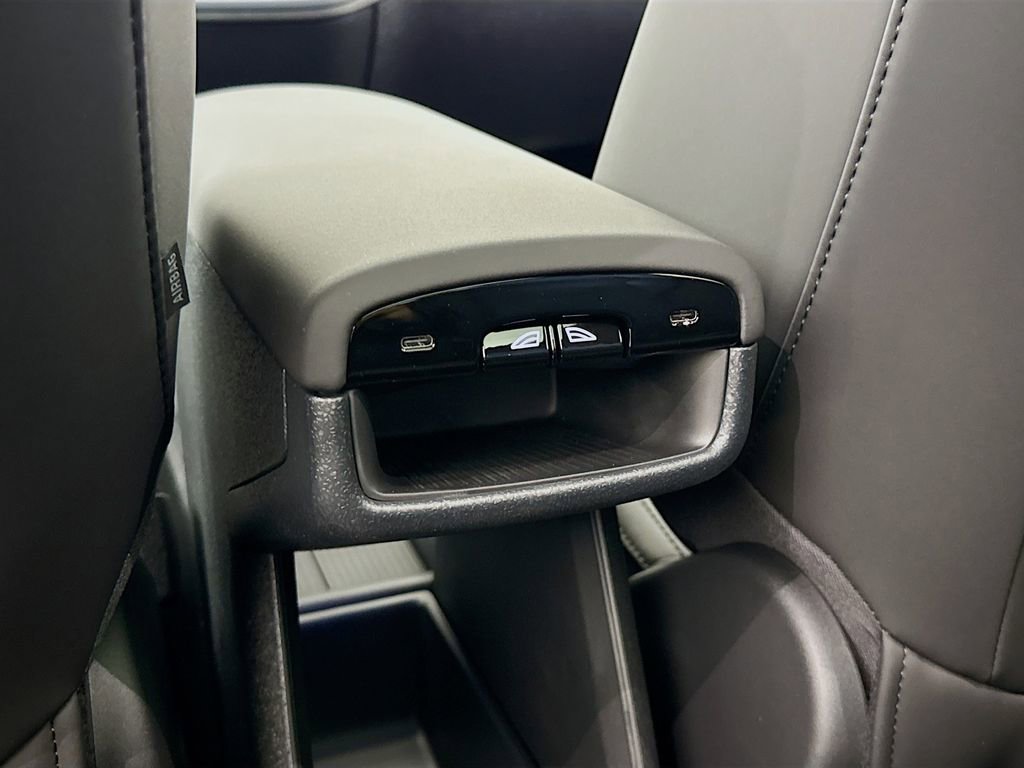 New 2026 Volvo EX30 Plus w/ Protection Package Premier image 25