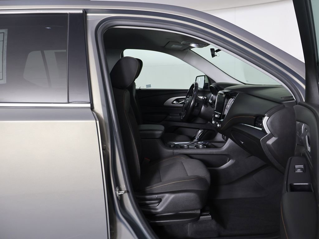 Used 2018 Chevrolet Traverse LT image 28