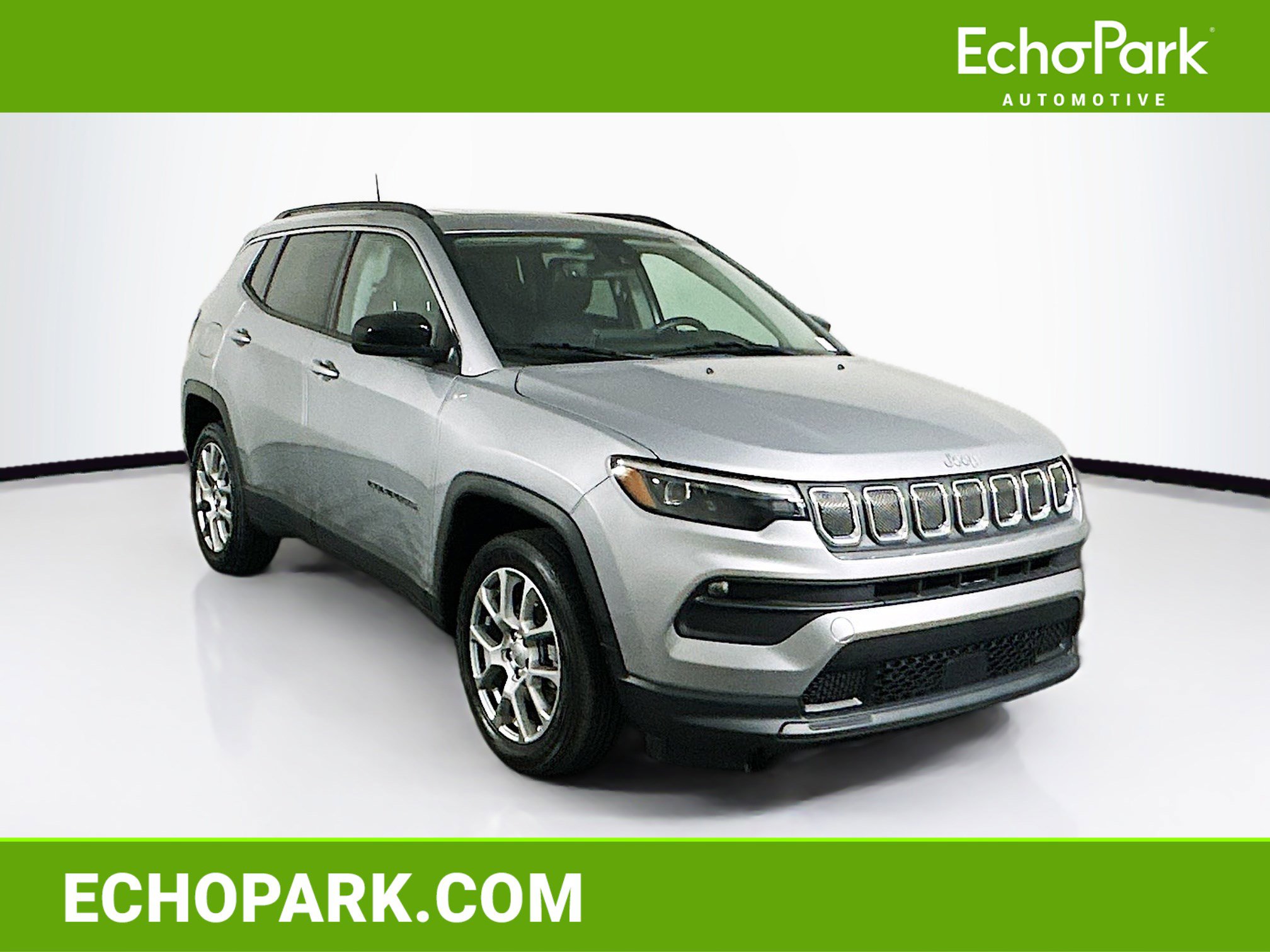 Used 2022 Jeep Compass Latitude w/ Sun and Sound Group image 1
