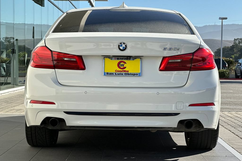 Used 2018 BMW 530i RWD image 4
