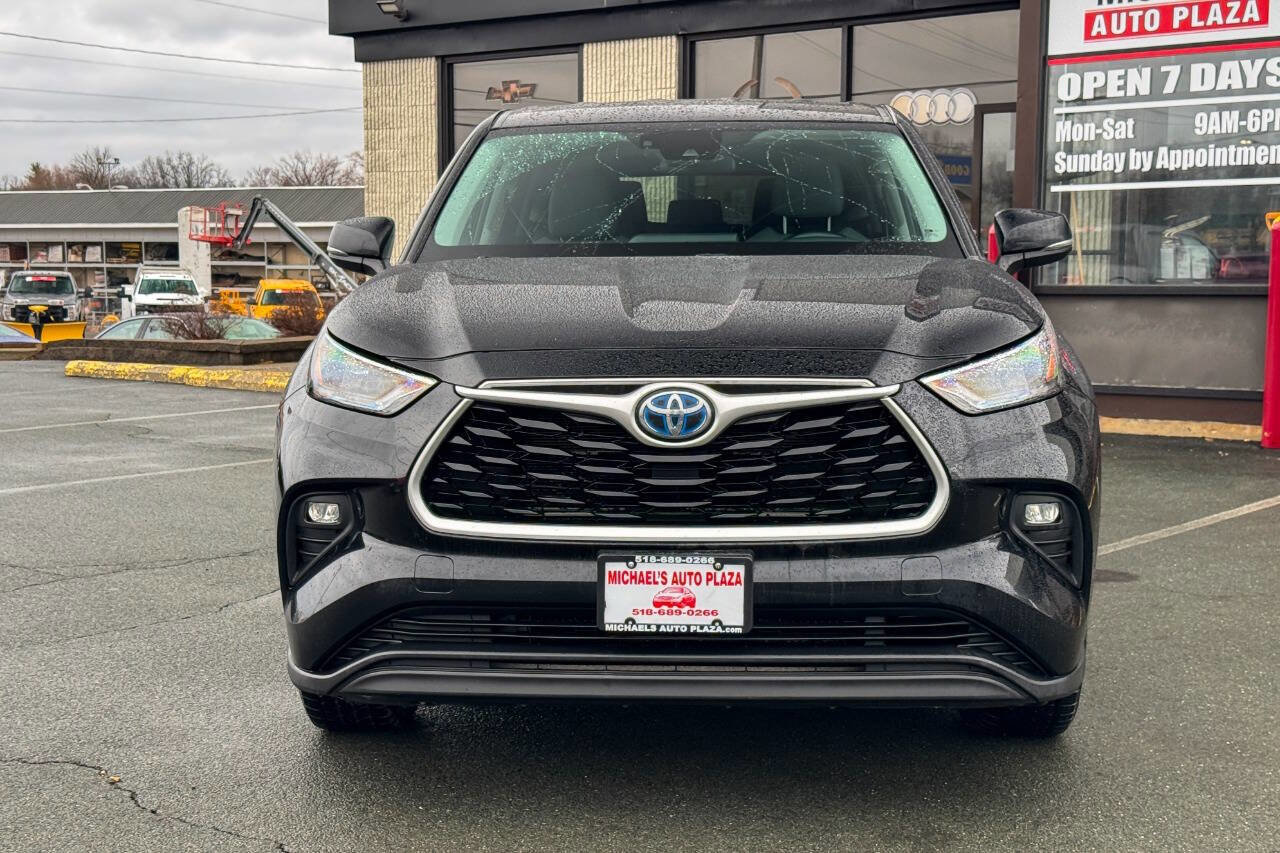 Used 2020 Toyota Highlander LE image 9