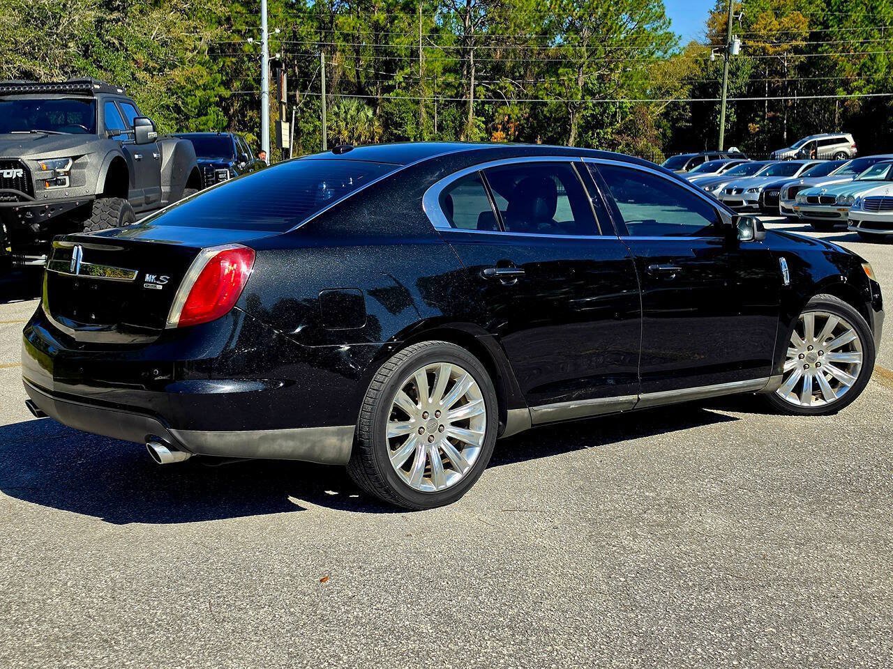 Used 2010 Lincoln MKS AWD image 5