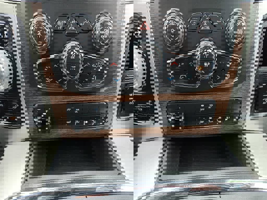 Used 2019 RAM 1500 Laramie image 19