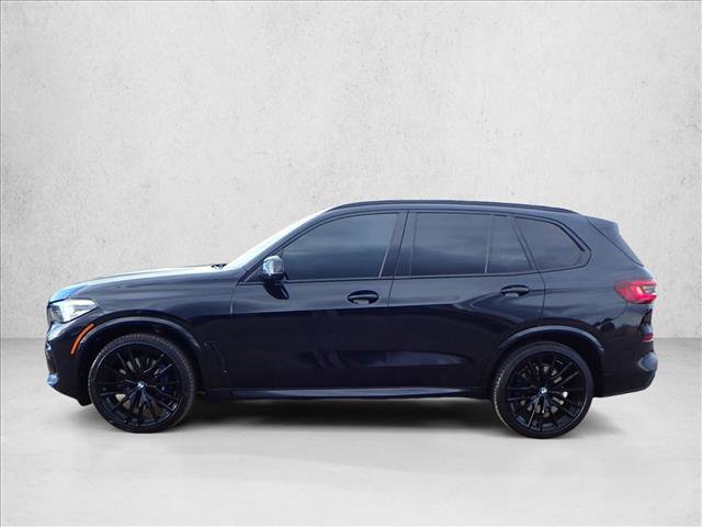 Used 2021 BMW X5 M50i image 2