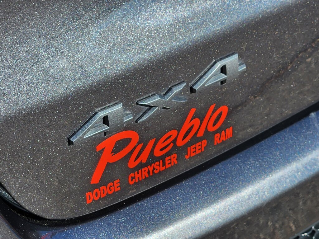 Used 2023 Jeep Compass Trailhawk image 11