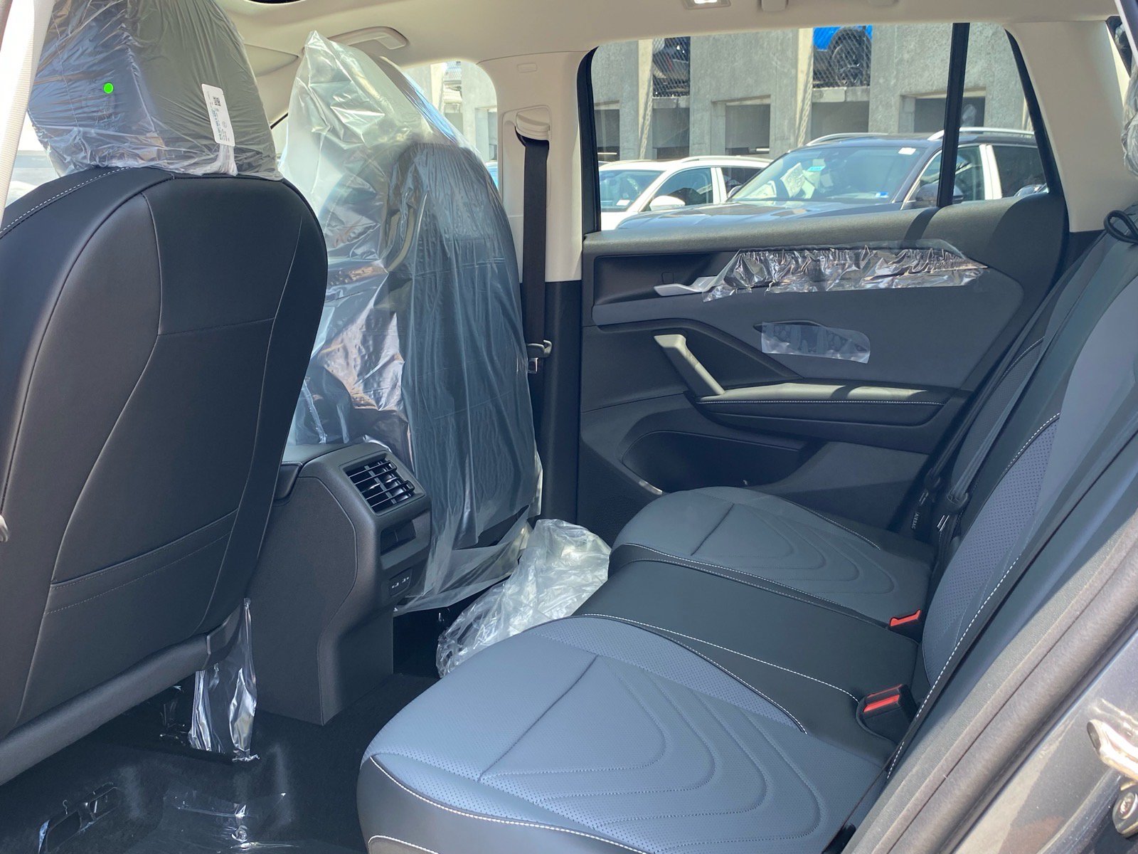 New 2026 Volkswagen Tiguan SE AWD/4WD image 11