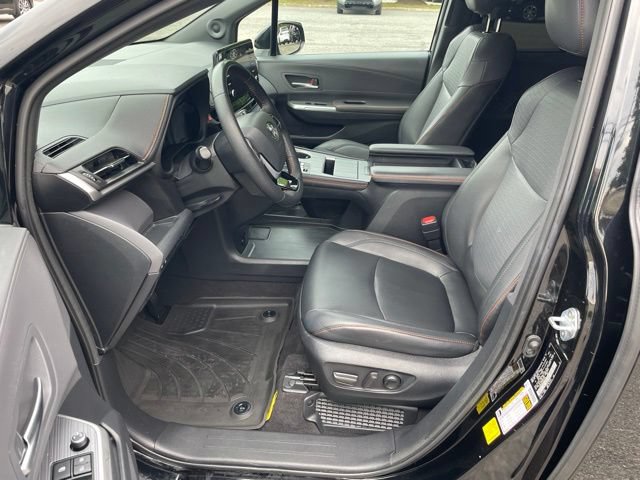 Used 2021 Toyota Sienna XSE w/ XSE Plus Package FWD image 10