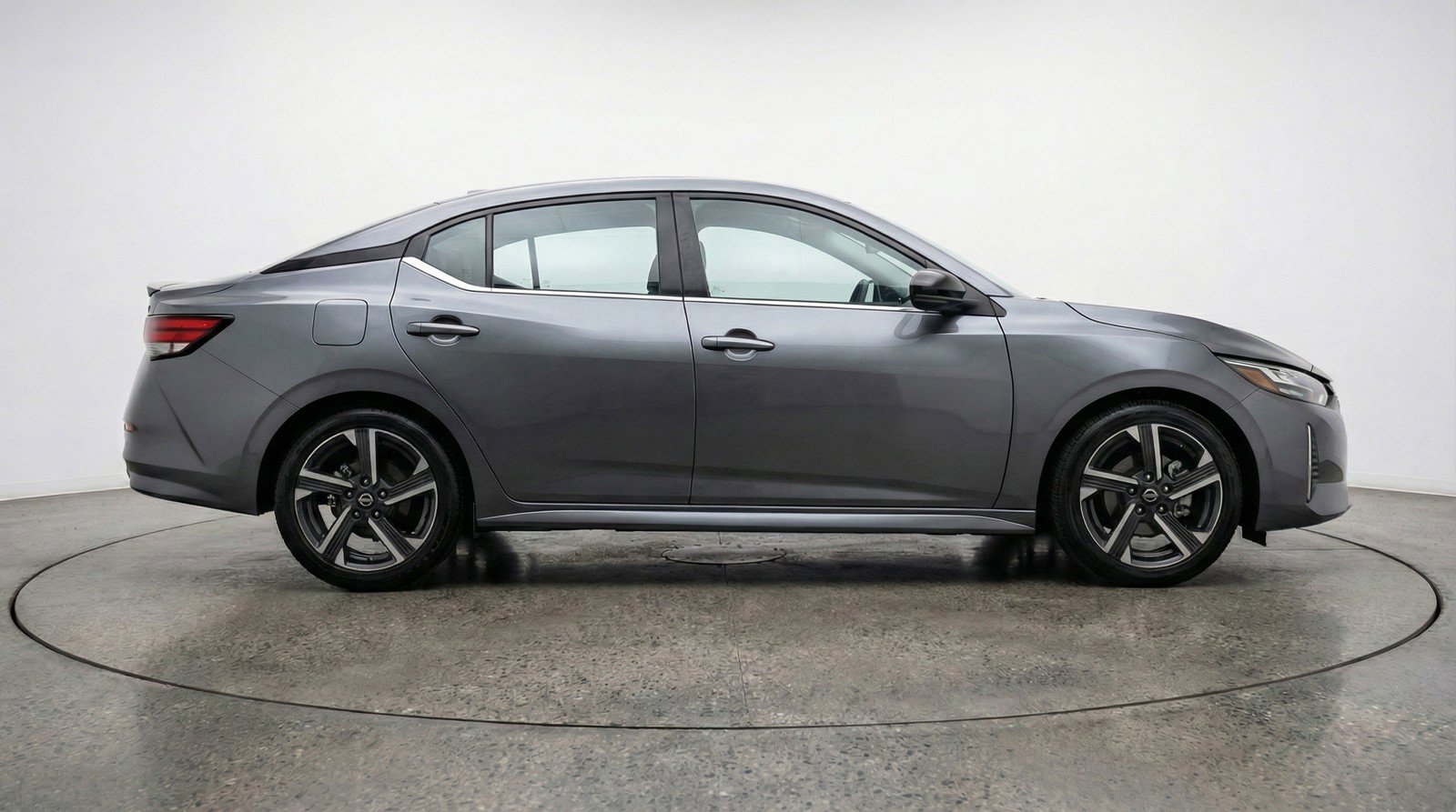 Used 2025 Nissan Sentra SV FWD image 11