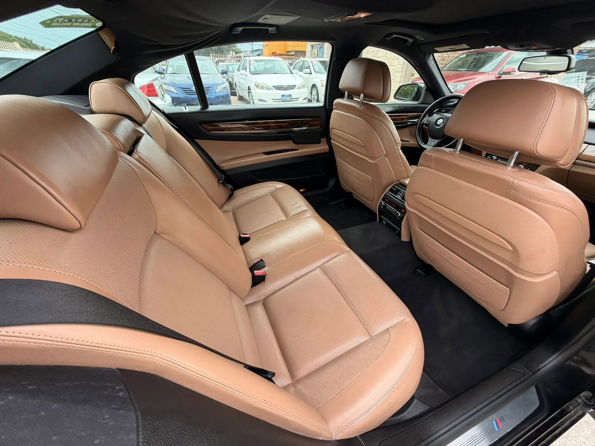 Used 2014 BMW 740Li image 32