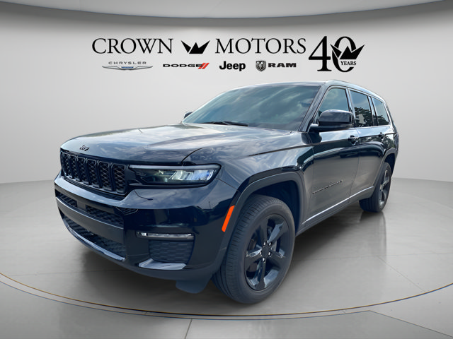 Used 2024 Jeep Grand Cherokee L Limited w/ Black Appearance Package AWD/4WD image 8