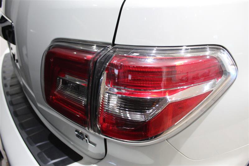 Used 2018 Nissan Armada SL w/ Premium Package AWD/4WD image 11