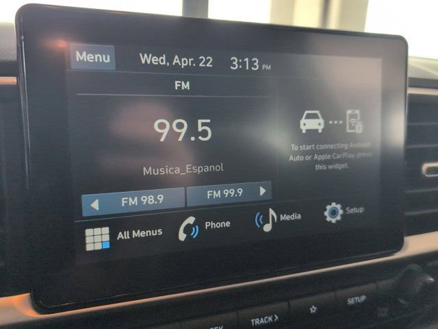Used 2025 Hyundai Venue SEL FWD image 17