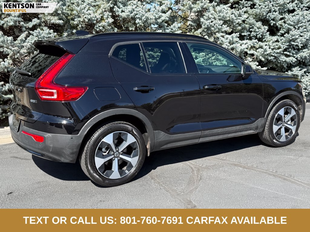 Used 2026 Volvo XC40 B5 Plus AWD/4WD image 9