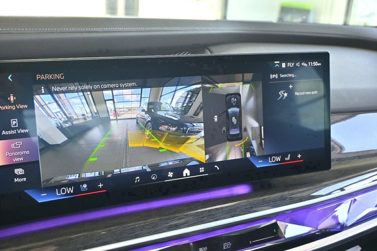 Used 2024 BMW i7 eDrive50 w/ M Sport Package image 22