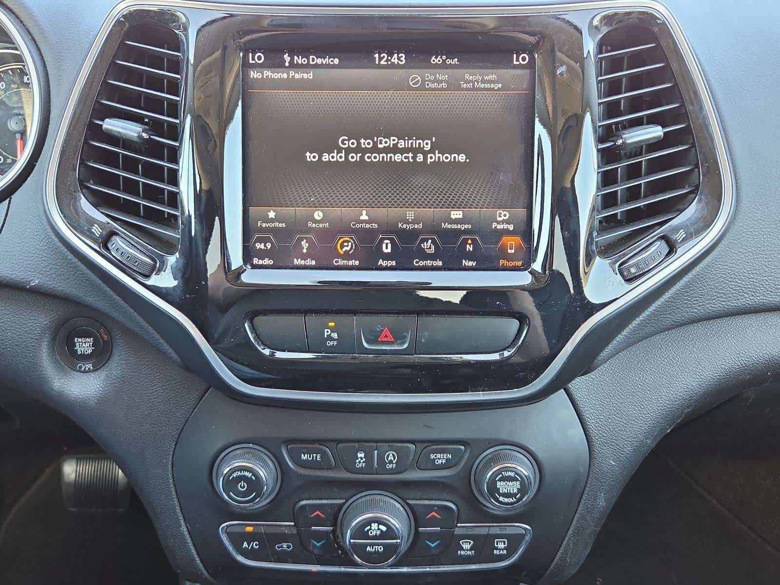 Used 2019 Jeep Cherokee Limited AWD/4WD image 25