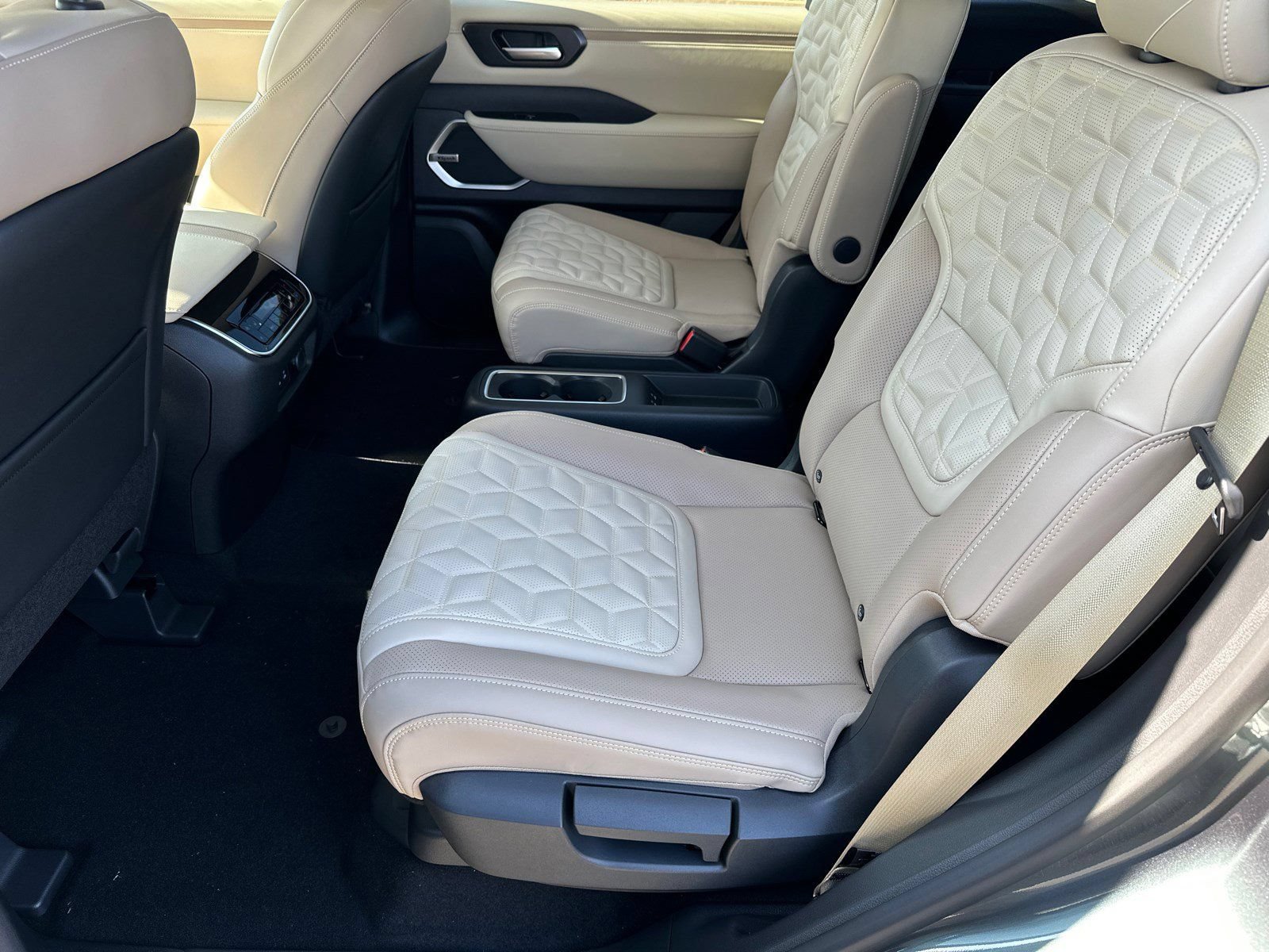 New 2026 Nissan Armada Platinum Reserve AWD/4WD image 22
