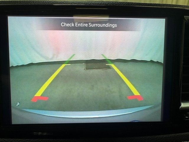 Used 2024 Chrysler Pacifica Limited image 26