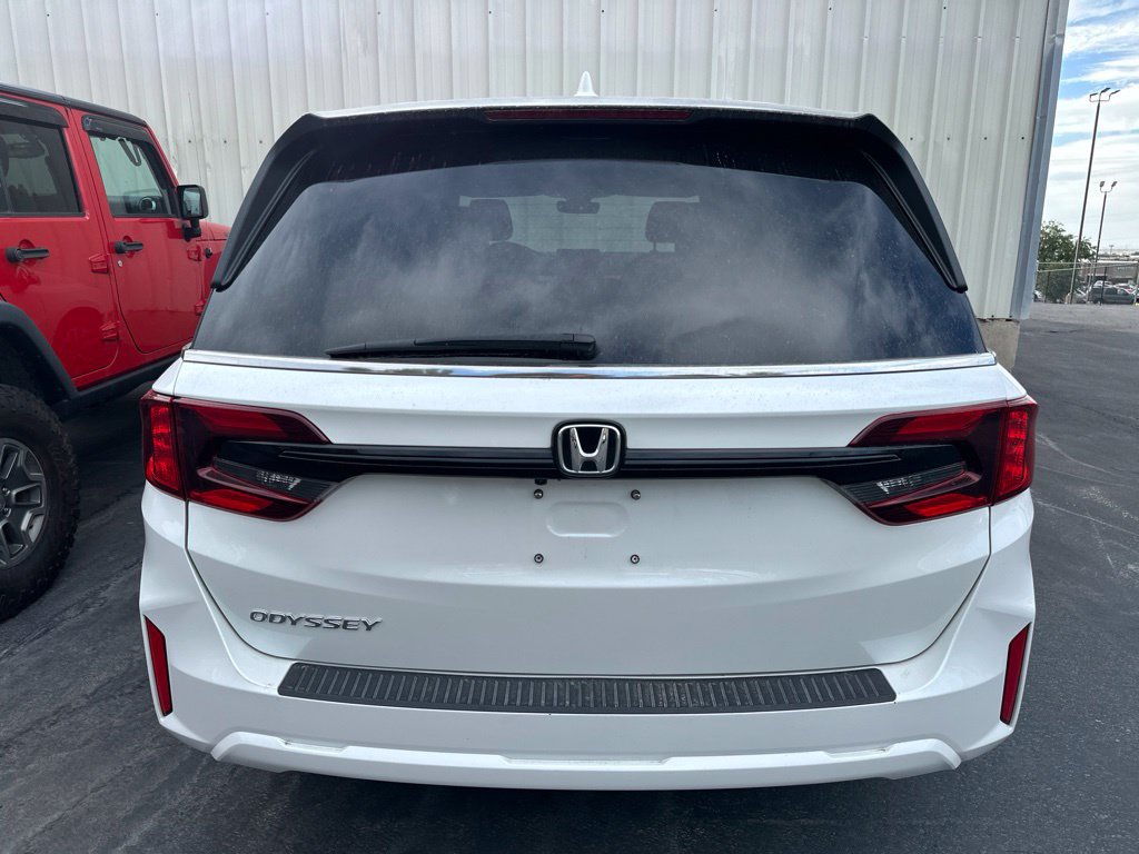 Used 2025 Honda Odyssey EX-L image 5