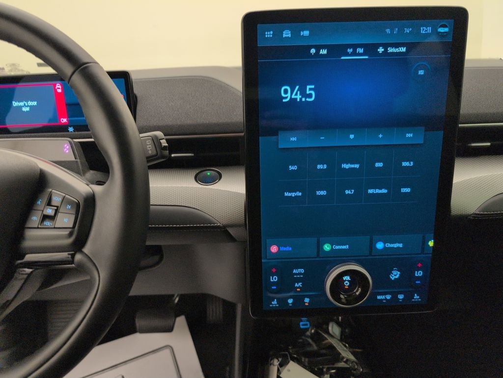 Used 2023 Ford Mustang Mach-E California Route 1 image 21