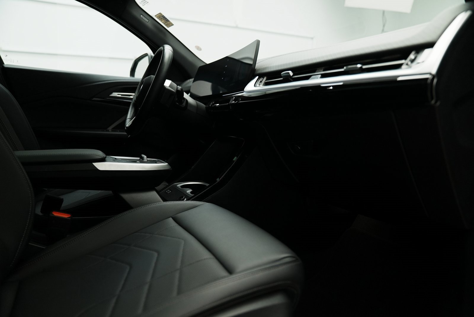 Used 2025 BMW X2 xDrive28i w/ Convenience Package image 24