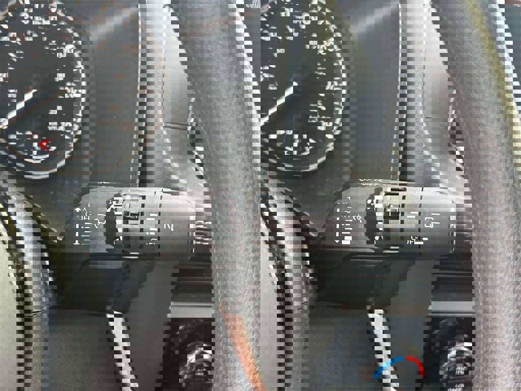 Certified 2023 Nissan Rogue SV image 24