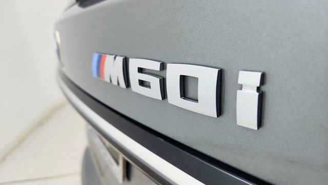 Used 2023 BMW X7 M60i w/ Executive Package image 18