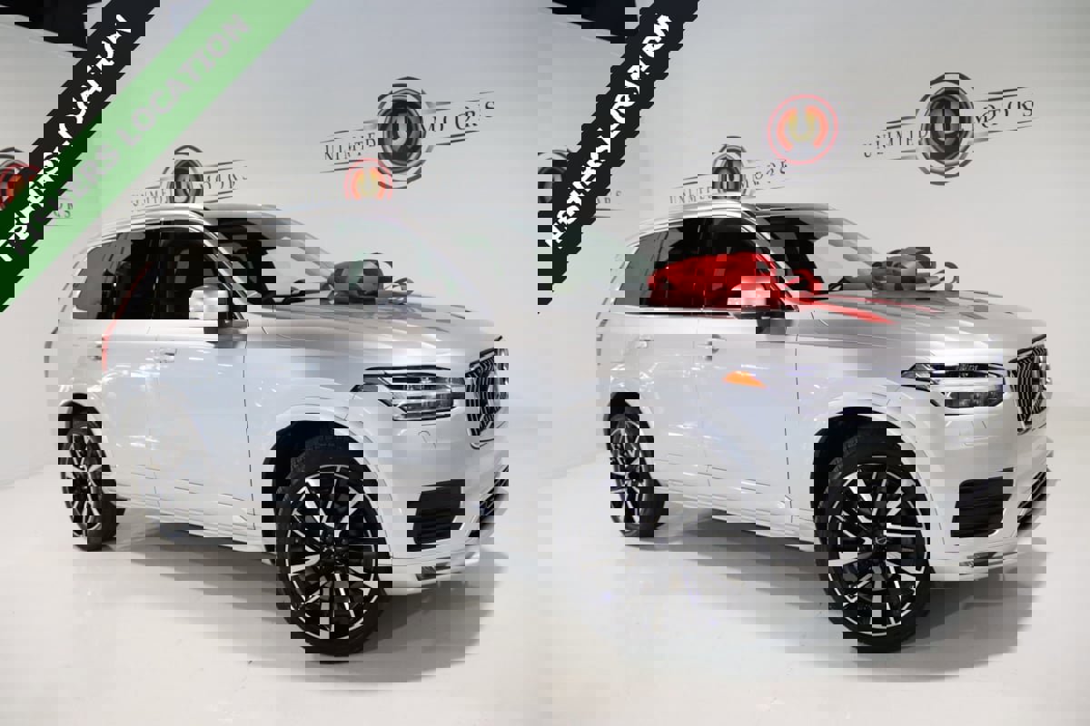 Used 2022 Volvo XC90 T6 Momentum w/ Advanced Package image 1