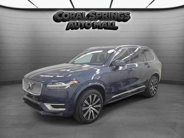 Used 2023 Volvo XC90 B5 Plus w/ Protection Package AWD/4WD image 3