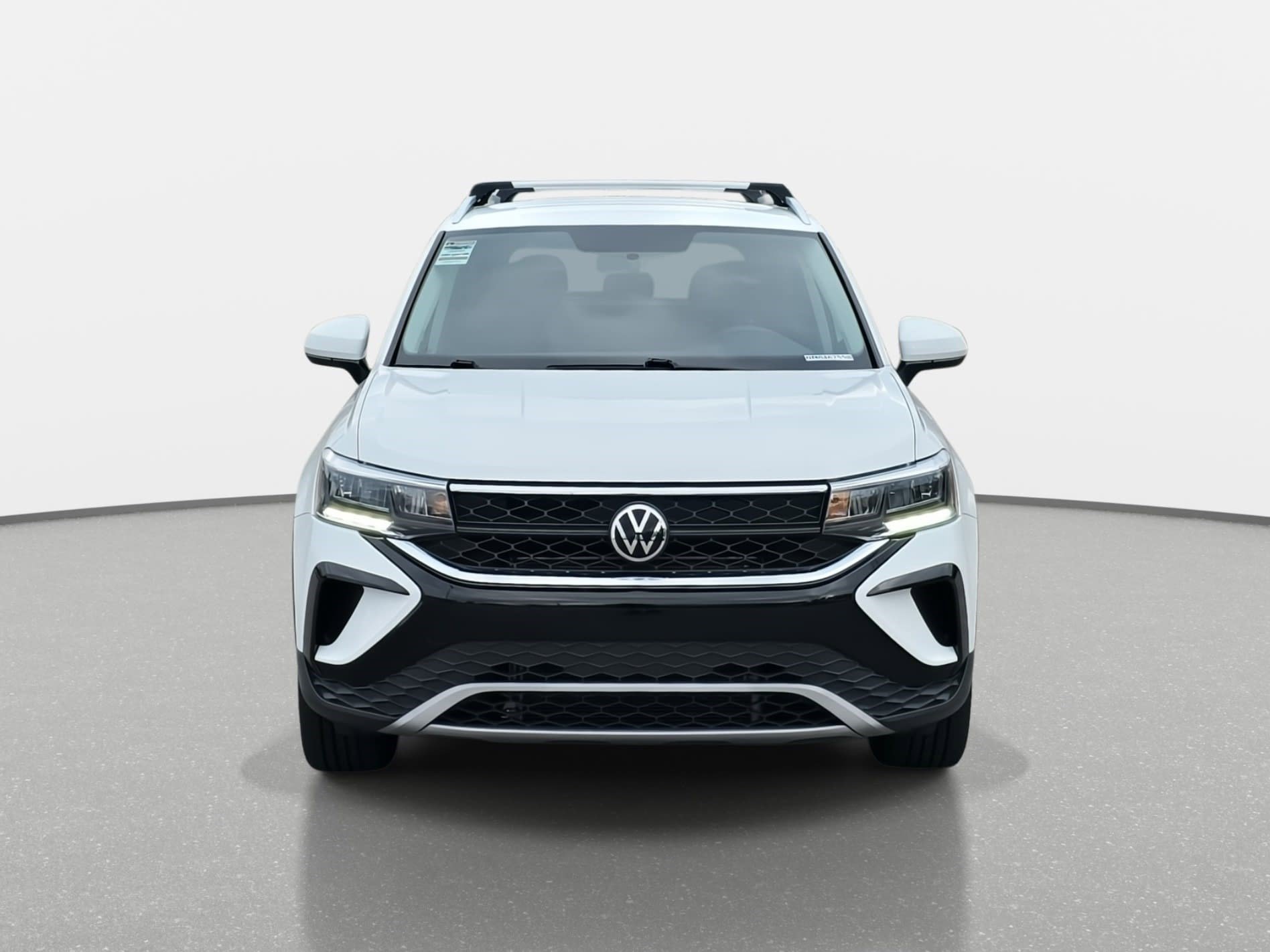 Used 2022 Volkswagen Taos SE image 2