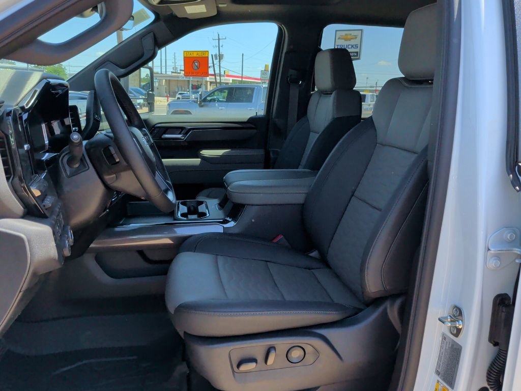 New 2026 Chevrolet Silverado 2500 ZR2 AWD/4WD image 13