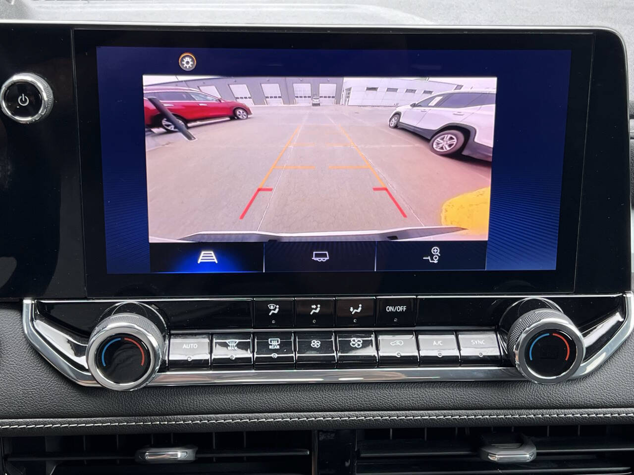 Used 2023 Chevrolet Colorado LT w/ LT Convenience Package AWD/4WD image 25