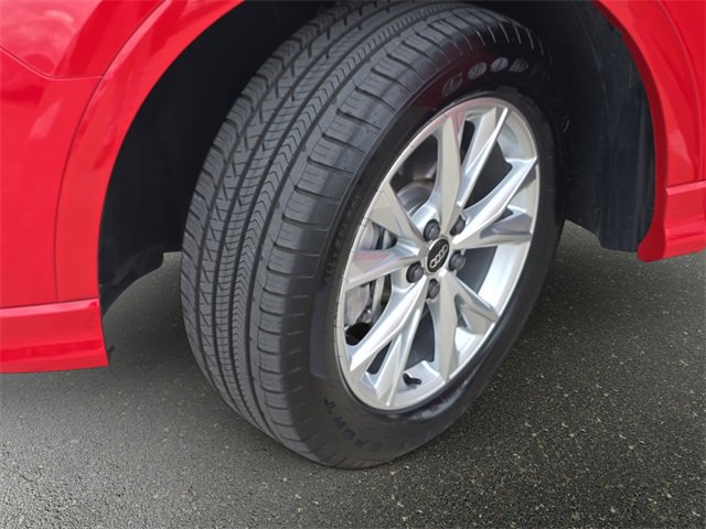 Certified 2025 Audi Q3 2.0T Premium Plus w/ Premium Plus Package image 36