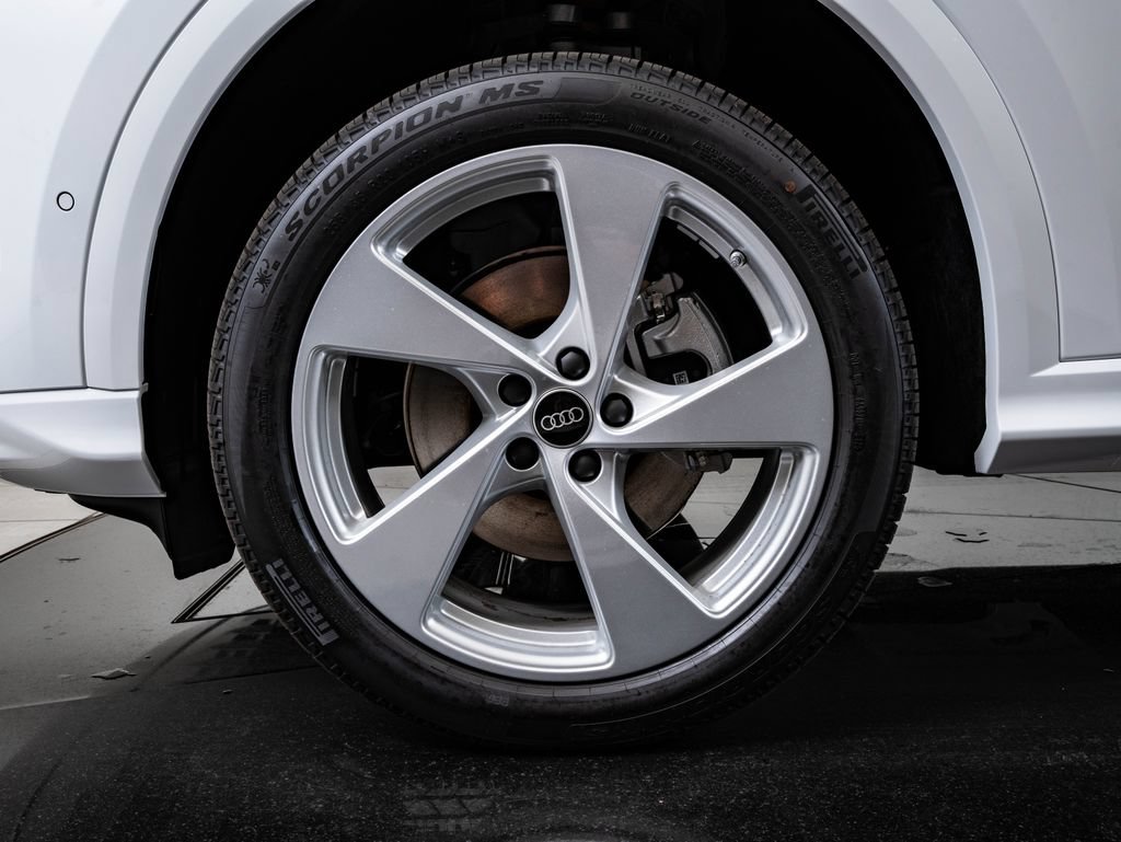 New 2026 Audi Q5 Premium Plus AWD/4WD image 13