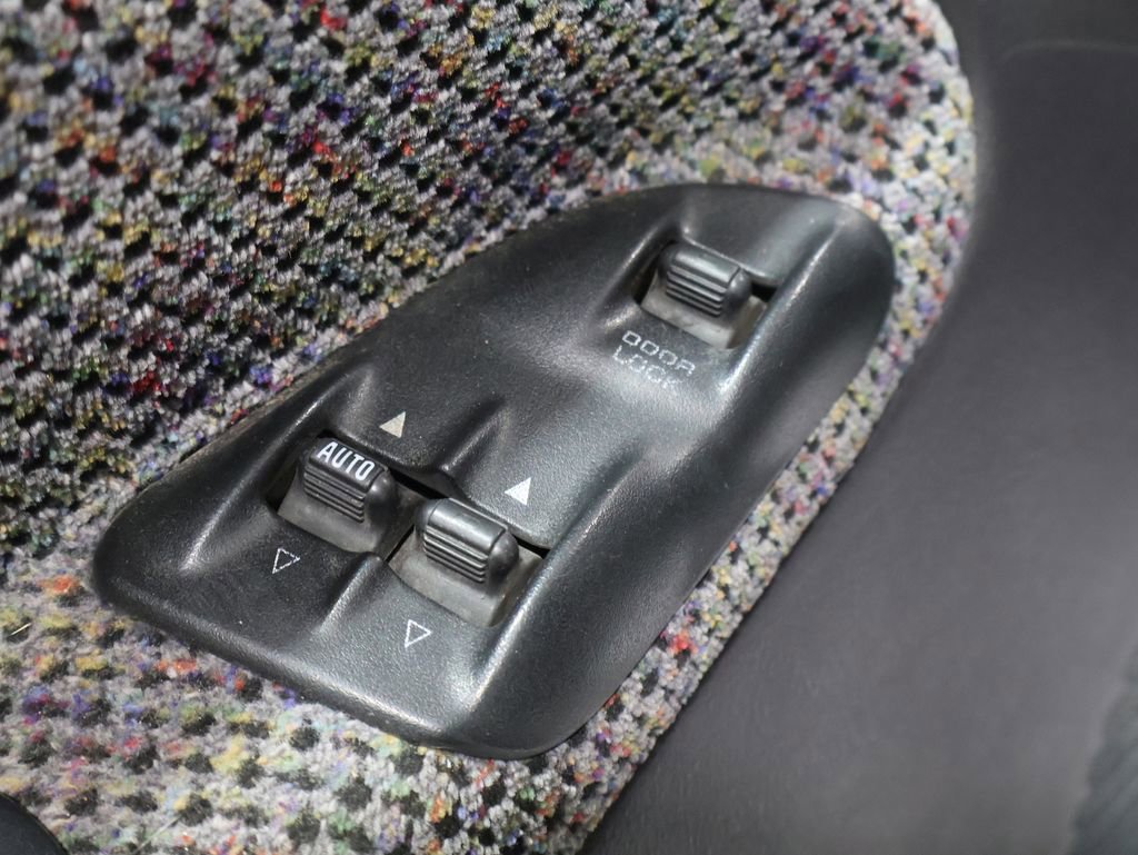 Used 1998 Dodge Ram 1500 Truck ST image 14