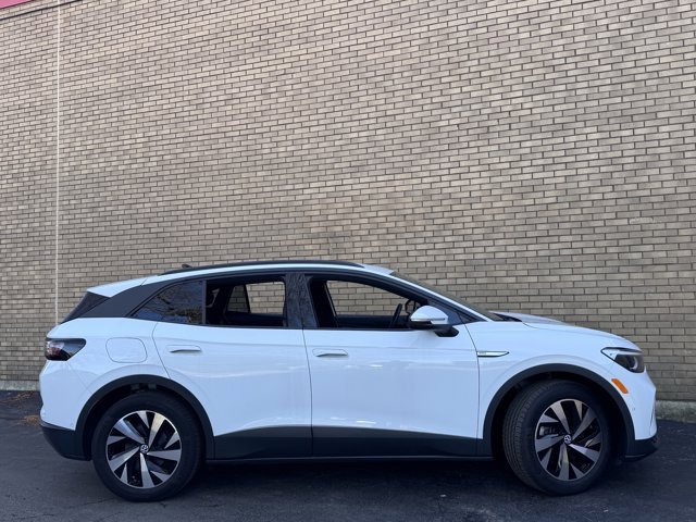 Used 2023 Volkswagen ID.4 Pro image 6