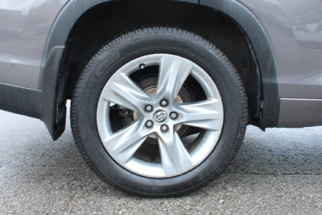 Used 2017 Toyota Highlander Limited AWD/4WD image 37