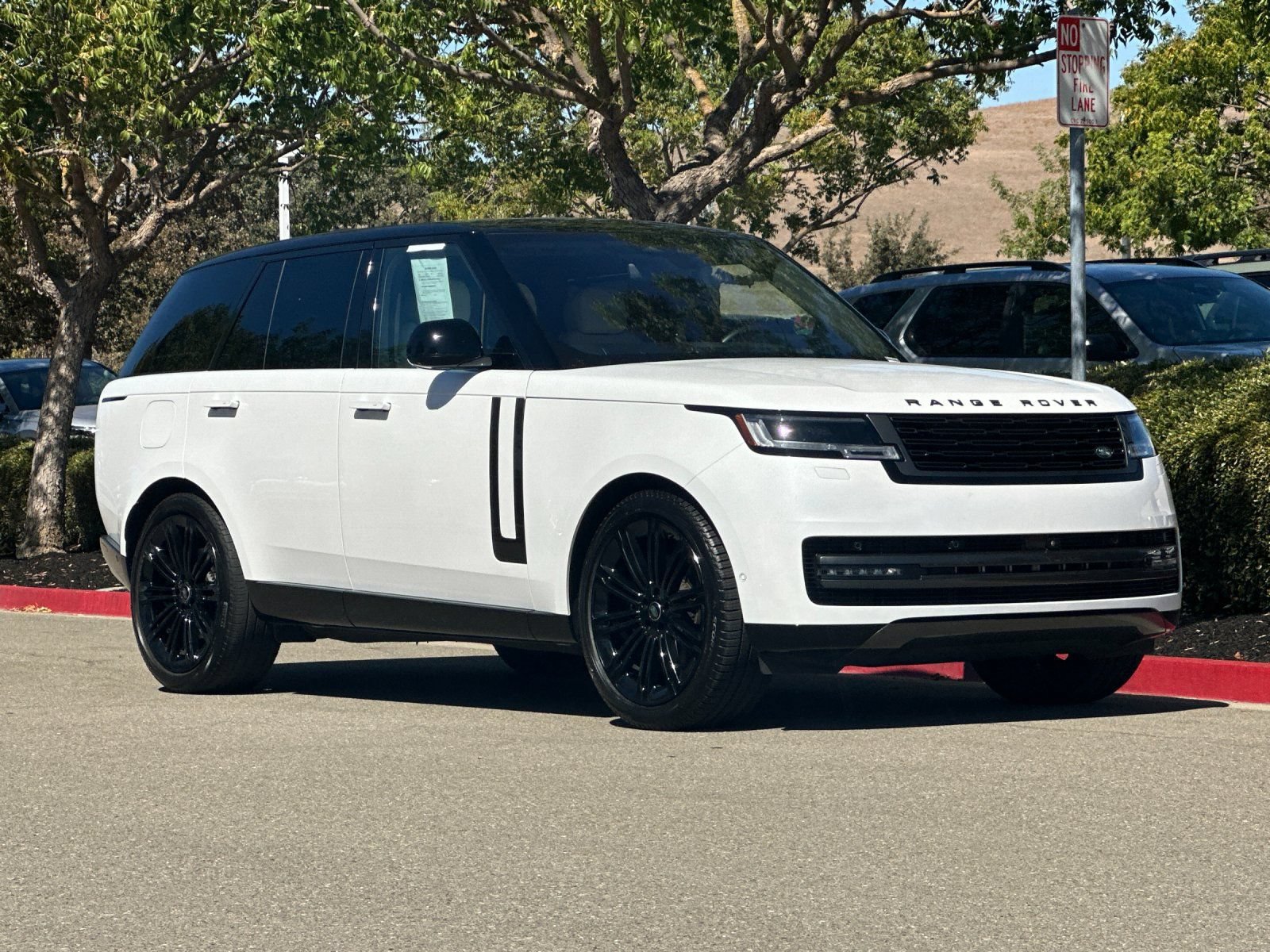 Used 2023 Land Rover Range Rover SE AWD/4WD image 8