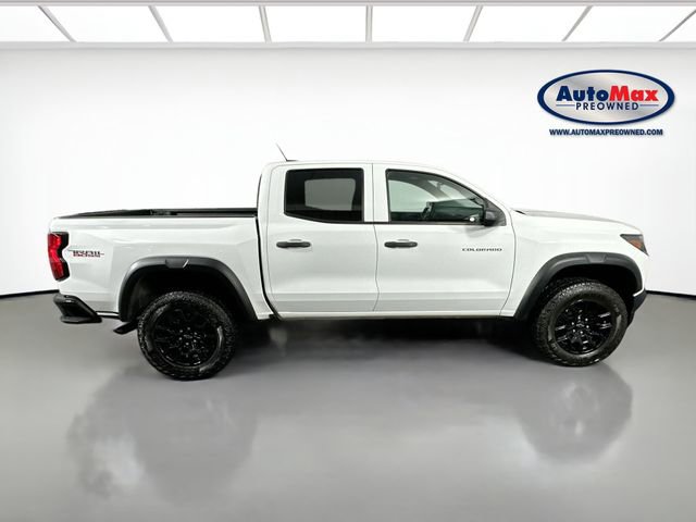 Used 2023 Chevrolet Colorado Trail Boss image 9