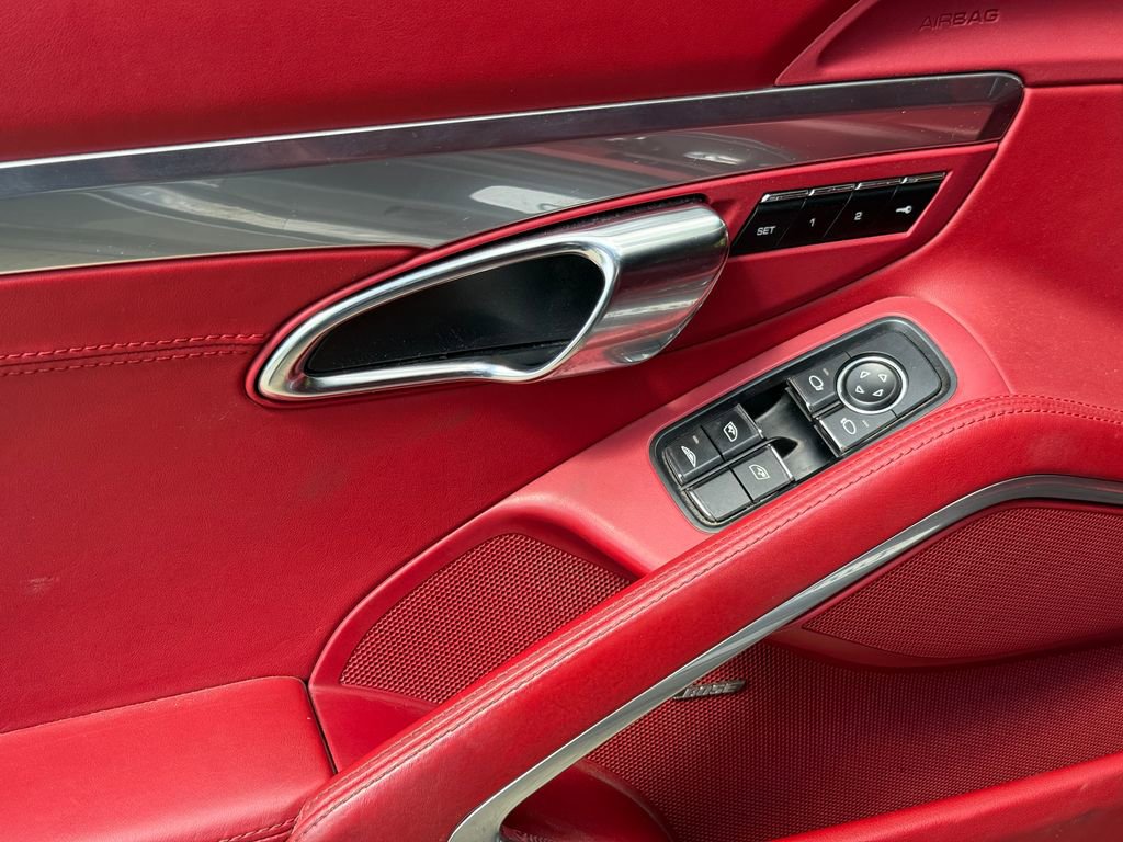 Used 2014 Porsche 911 Turbo image 14