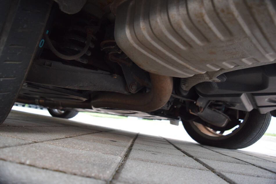 Used 2003 Mercedes-Benz CLK 55 AMG Coupe image 97