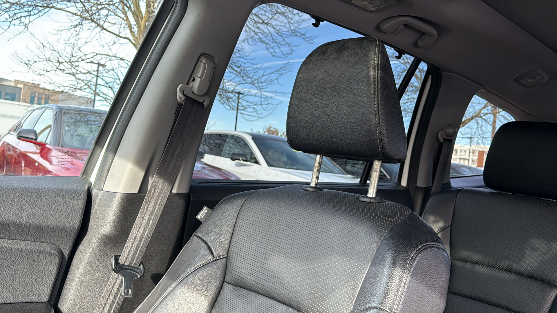 Used 2017 Honda Pilot Elite image 24