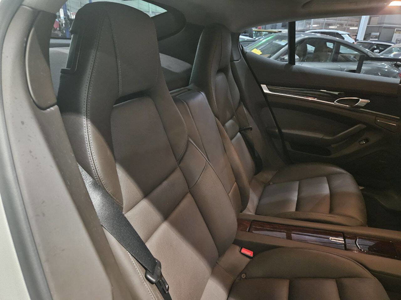 Used 2010 Porsche Panamera S image 42