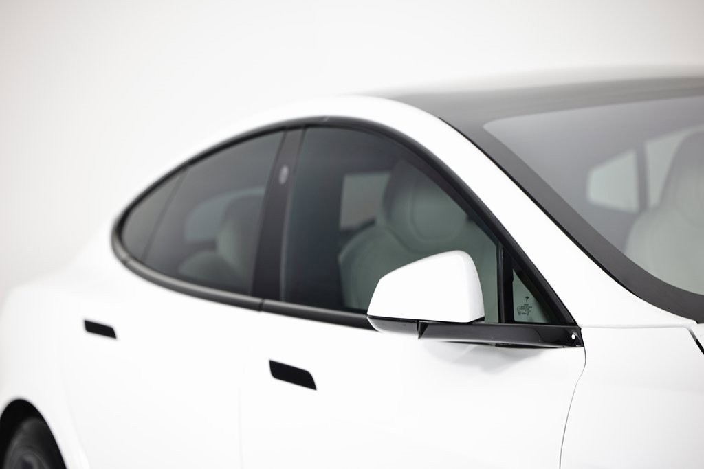 Used 2022 Tesla Model S Plaid image 17