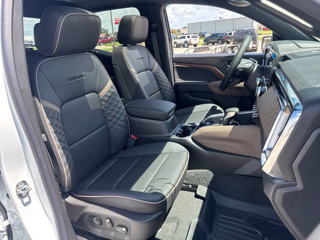 New 2026 GMC Canyon Denali AWD/4WD image 9
