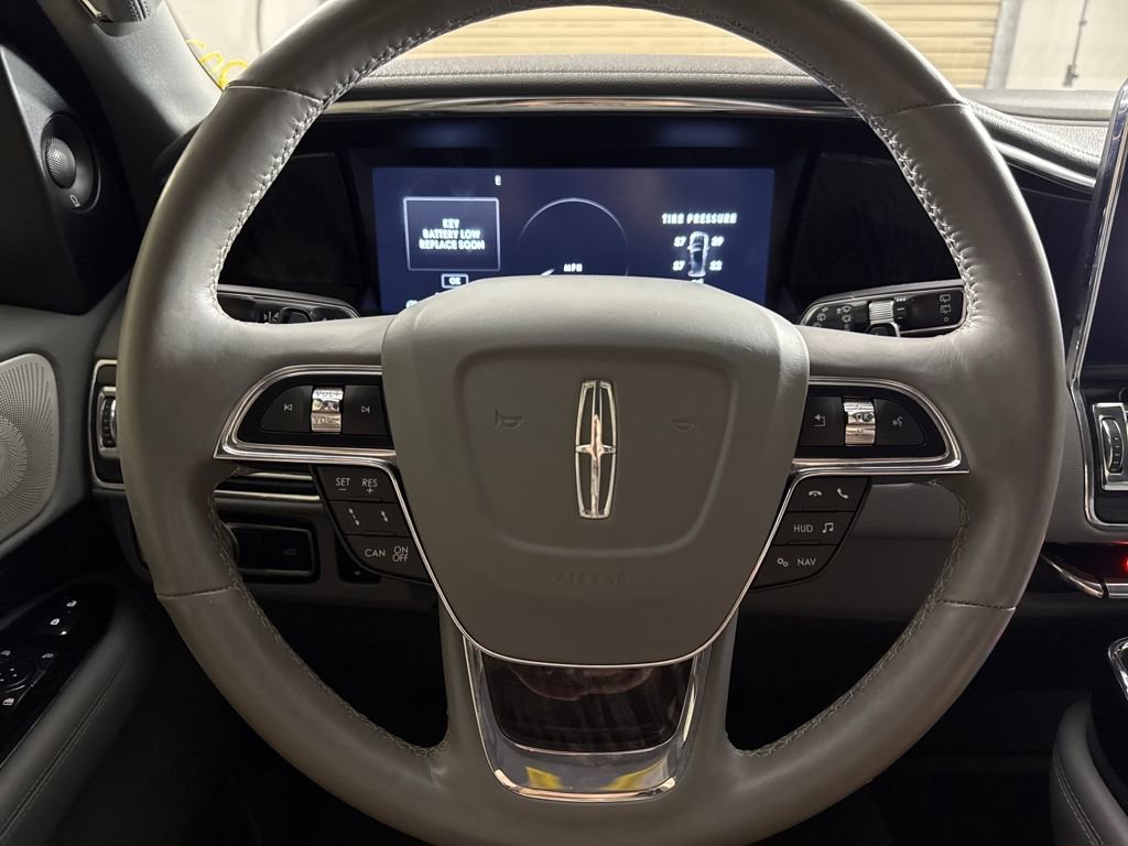 Used 2020 Lincoln Navigator Reserve w/ Equipment Group 208A Reserve image 12