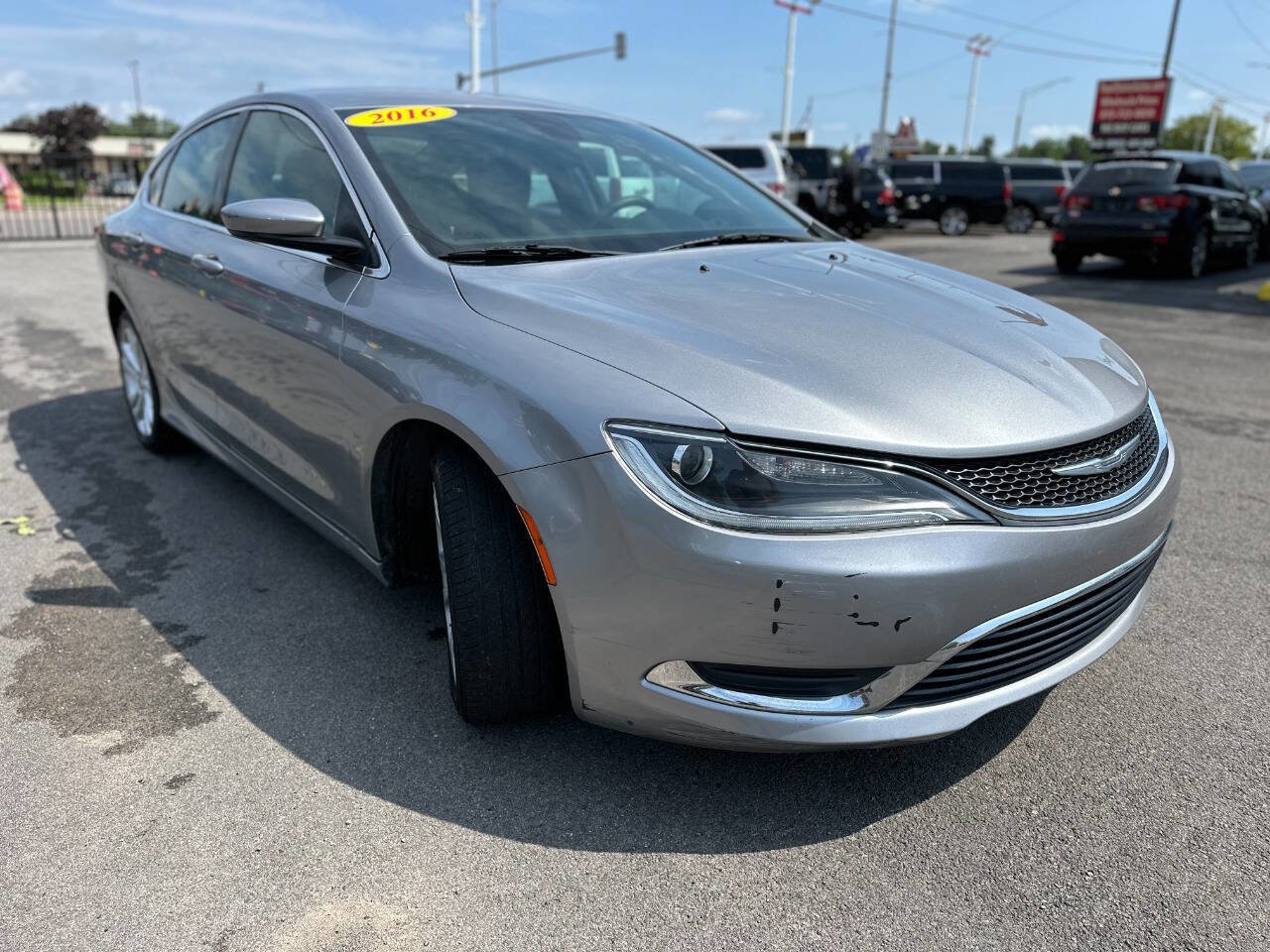 Used 2016 Chrysler 200 Limited image 7