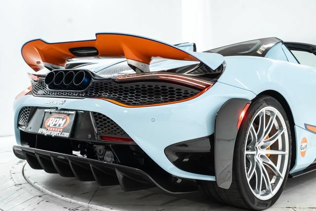 Used 2022 McLaren 765LT RWD image 19