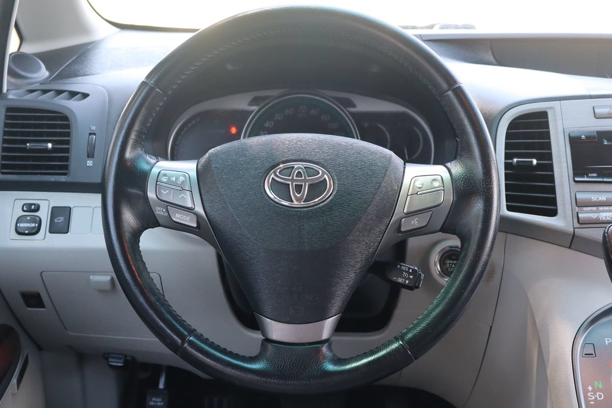 Used 2009 Toyota Venza AWD image 18