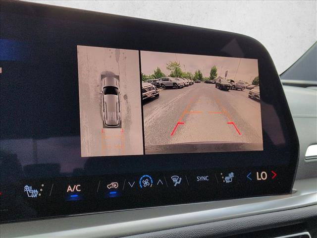 New 2026 Chevrolet Traverse LT w/ Driver Confidence Package FWD image 13