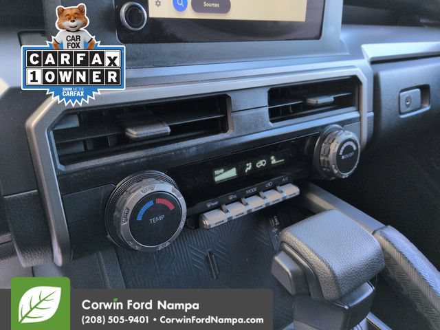 Used 2025 Toyota 4Runner SR5 AWD/4WD image 17